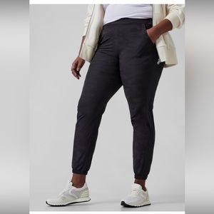 Brooklyn Camo Joggers